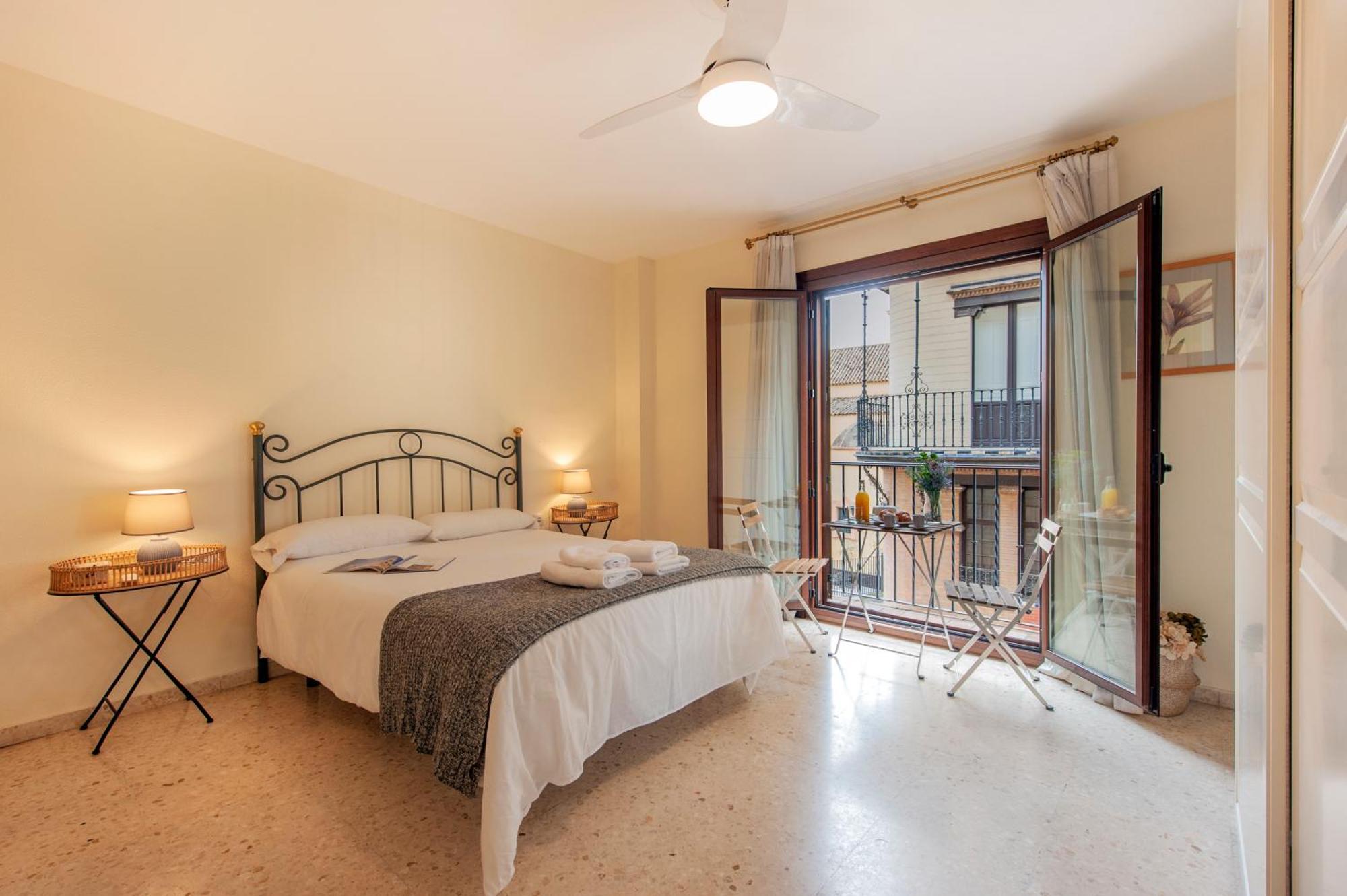 Ispal Apartment&Parking Seville Historic Center vftse06601 Eksteriør billede